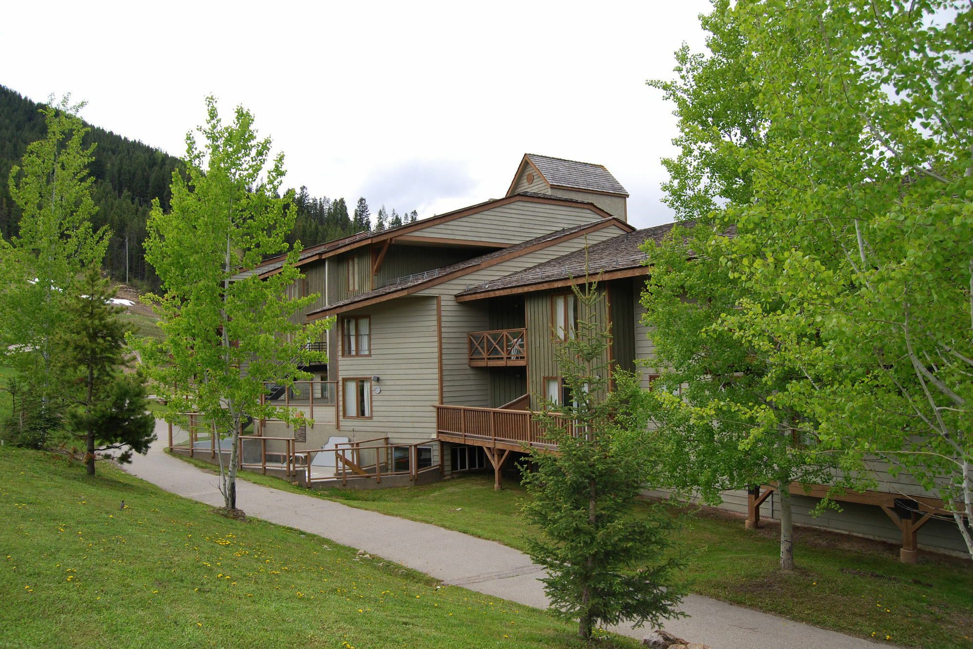 Panorama Mountain Resort - Pine Inn Exterior photo